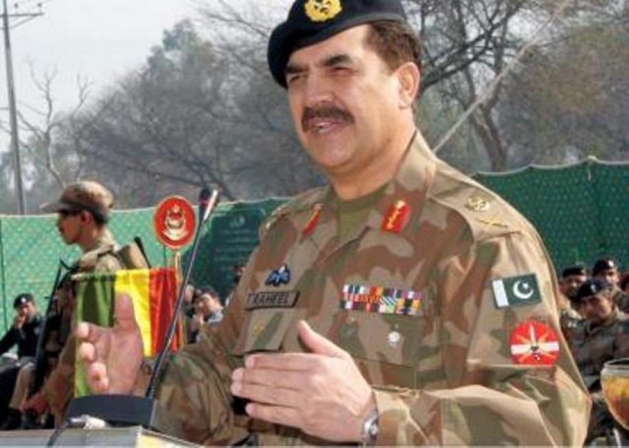 فرمانده ارتش پاکستان: برقراری امنیت در منطقه منوط به برقراری امنیت در افغانستان است