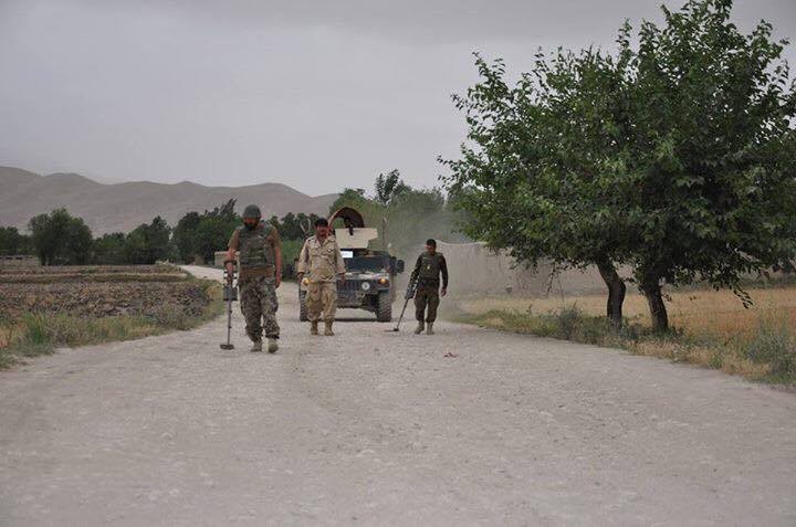 طالبان ۱۰۰ کیلومتر بمب گذاری کرده اند/ اعزام نیروها به کندی پیش میرود