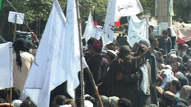 تظاهرات گسترده مردم قره باغ کابل در پیوند به توهین نیروهای خارجی به مقدسات اسلامی