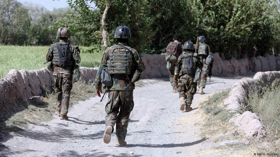 در حمله‌ی طالبان در هرات  ۱۷ سرباز ارتش جان‌باختند