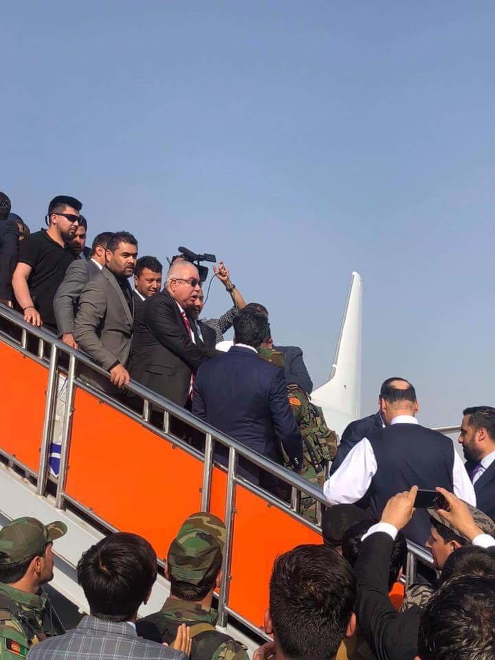 جنرال دوستم پس از ورود به کابل از هوادارانش خواست که به اعتراضات‌شان پایان دهند