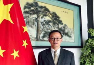 کاردار سفارت چین در کابل: برای احیای شکوه جاده ابریشم از افغانستان حمایت می‌کنیم