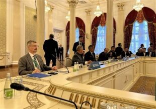 چین: نشست مسکو نشان داد کشورهای منطقه به فکر افغانستان هستند